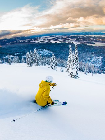 Skiing at Whitefish Mountain Resort